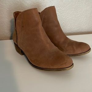 Lucky Brand booties
